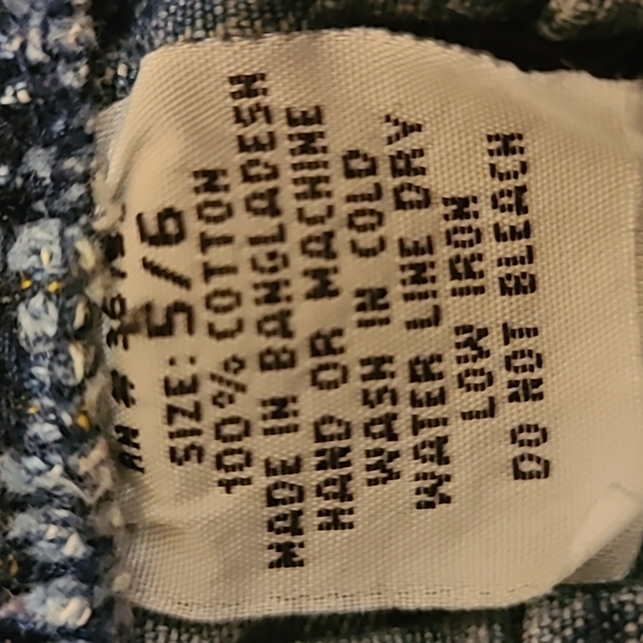 Embroidered denim shorts - Picture 3 of 6